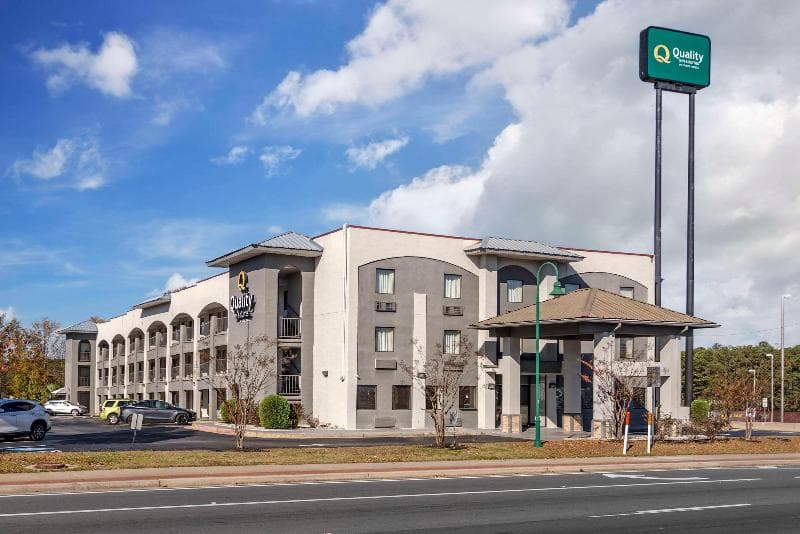 Quality Inn & Suites Southlake 2