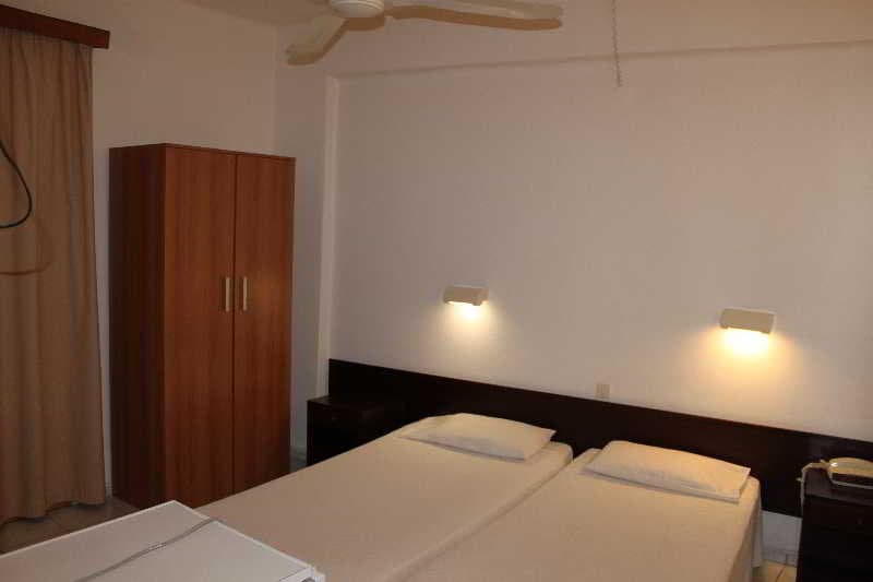 N E P center Hotel Rodos 4