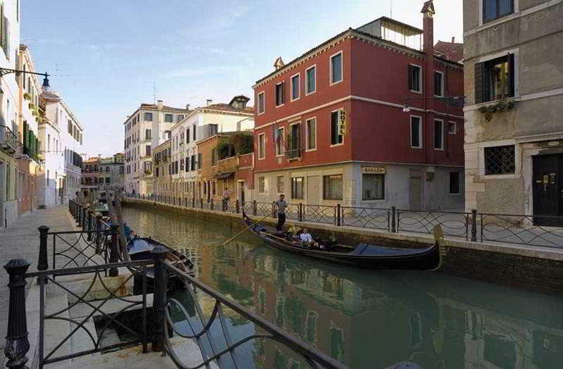 Basilea Dipendenza photo 1