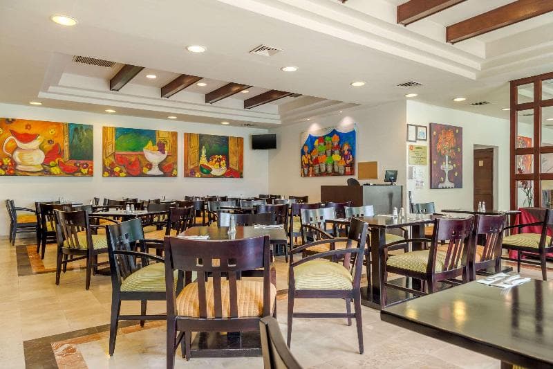Quality Inn Monterrey La Fe 3