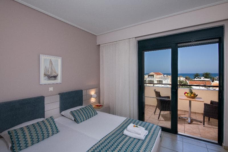 Creta Palm 2