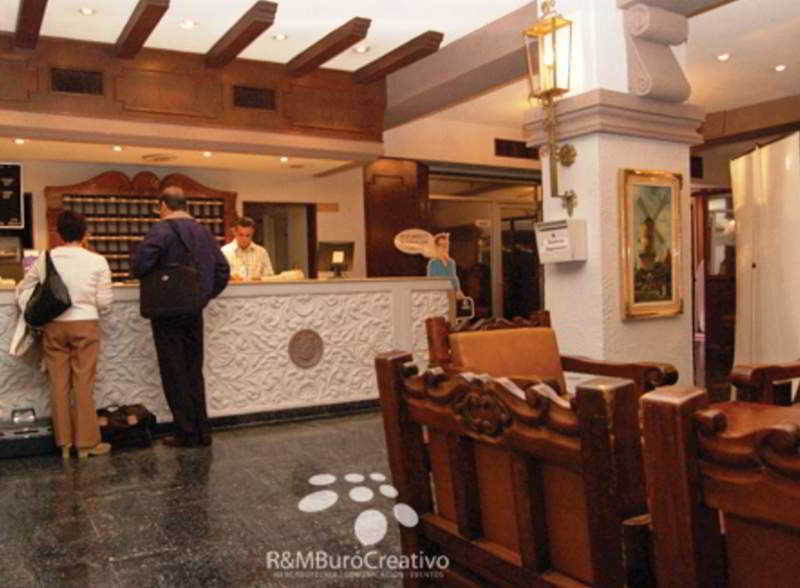 Colonial main