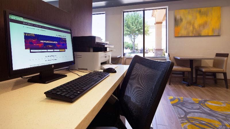 Best Western Plus North Houston Inn & Suites photo 1