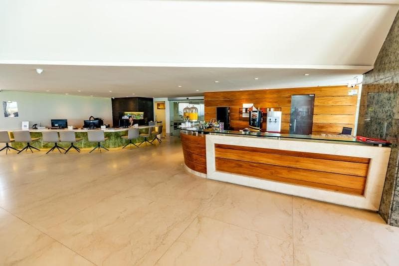 Ocean Palace Beach Resort & Bungalows 4
