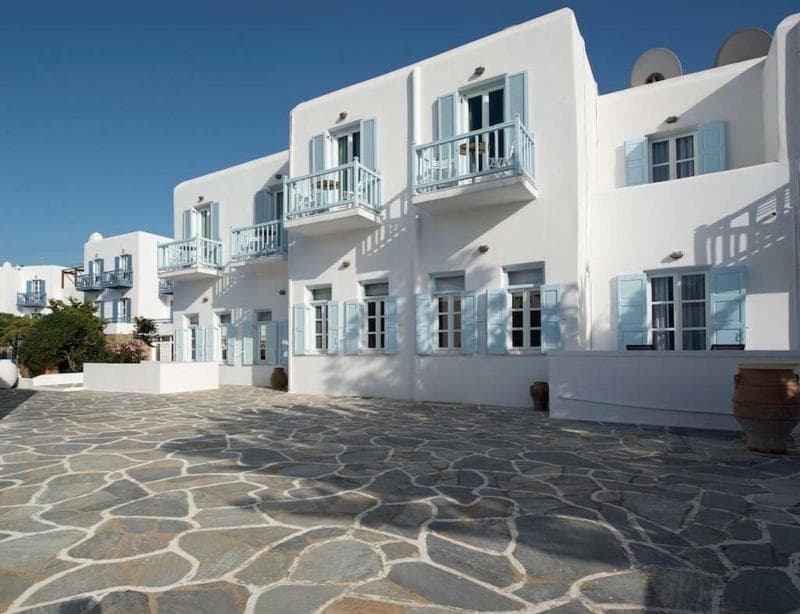 Poseidon Hotel & Suites 2