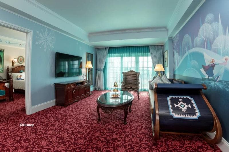 Hong Kong Disneyland Hotel 4