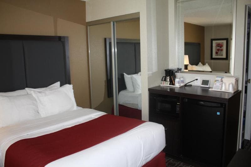 Comfort Inn Burlington photo 1