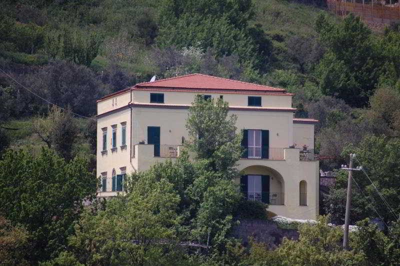 Villa Romita 4