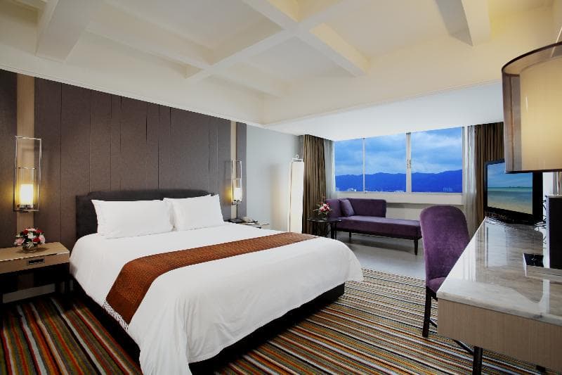 Centara Hotel Hat Yai 2