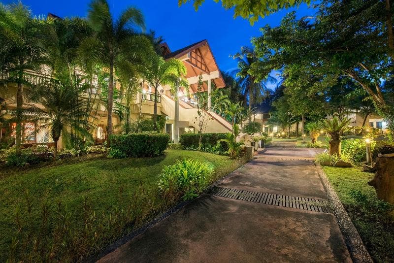 Lanta Cha-Da Beach Resort & Spa 5