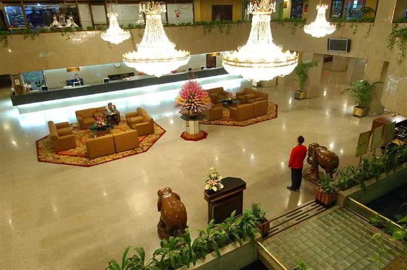 Asia Hotel Bangkok 4