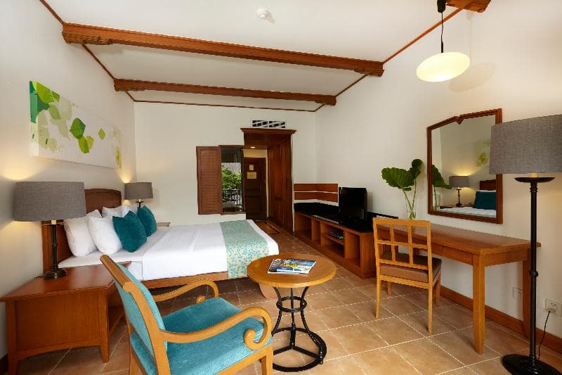 Woodlands Hotel & Resort 3