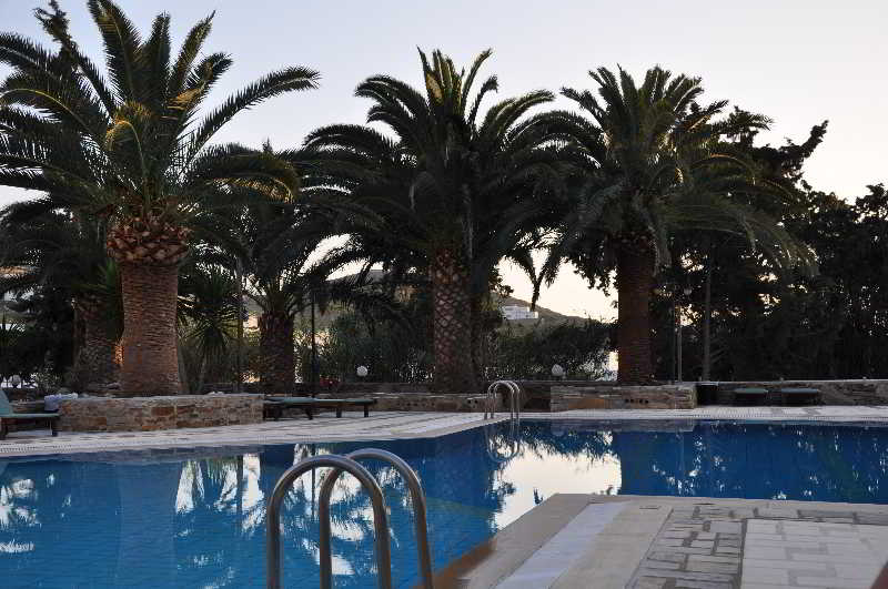 Armadoros Hotel Ios Backpackers 4