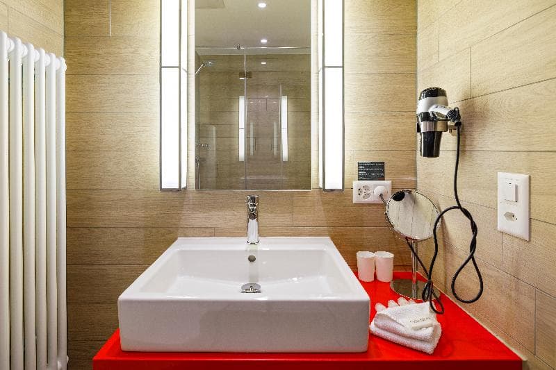 Claridge Swiss Quality Zurich Hotel 2