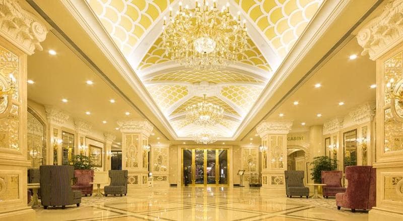 Rio Hotel & Casino 5