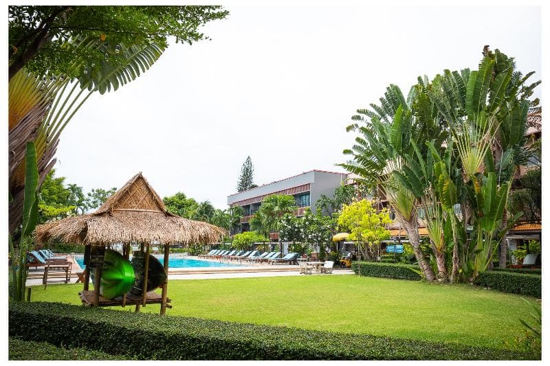 Basaya Beach Hotel & Resort 3
