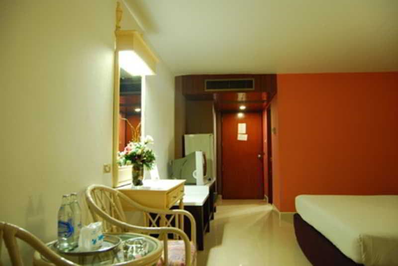 Welcome Plaza 4