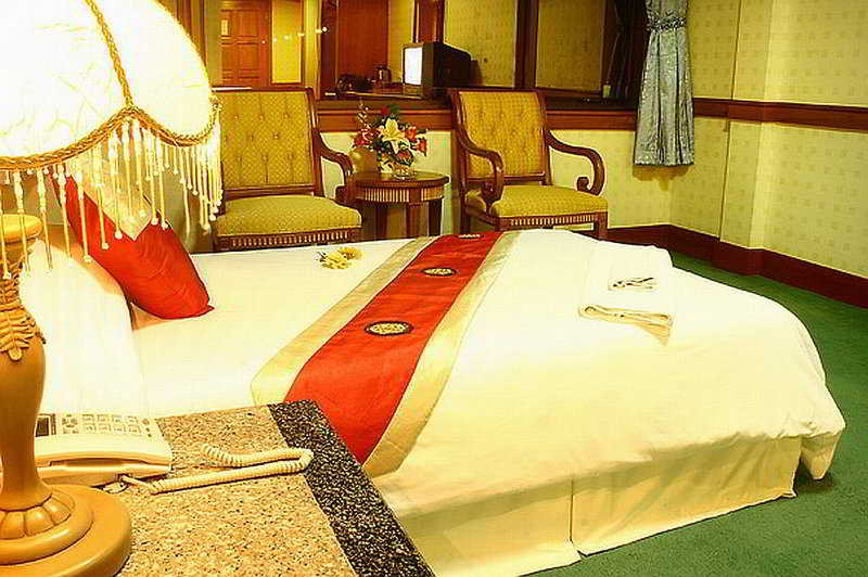 Dragon Beach Resort 3