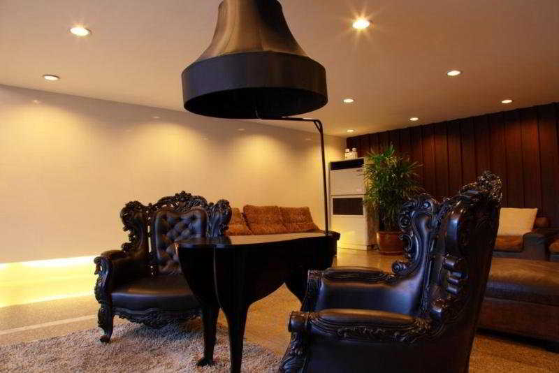 White Palace photo 1