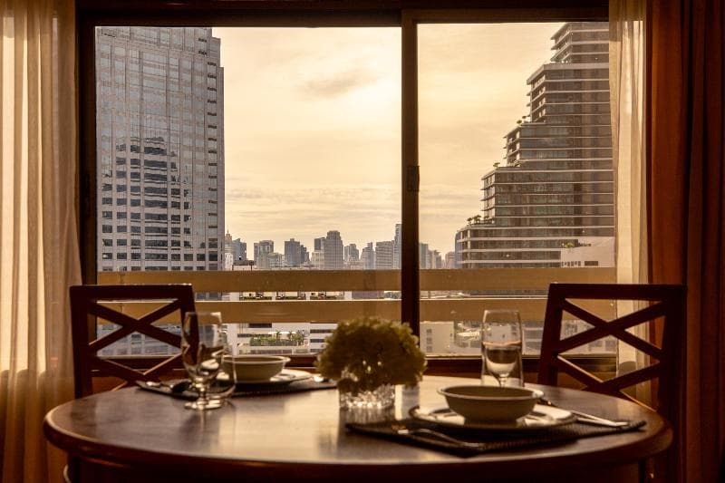 Bandara Suites Silom 3