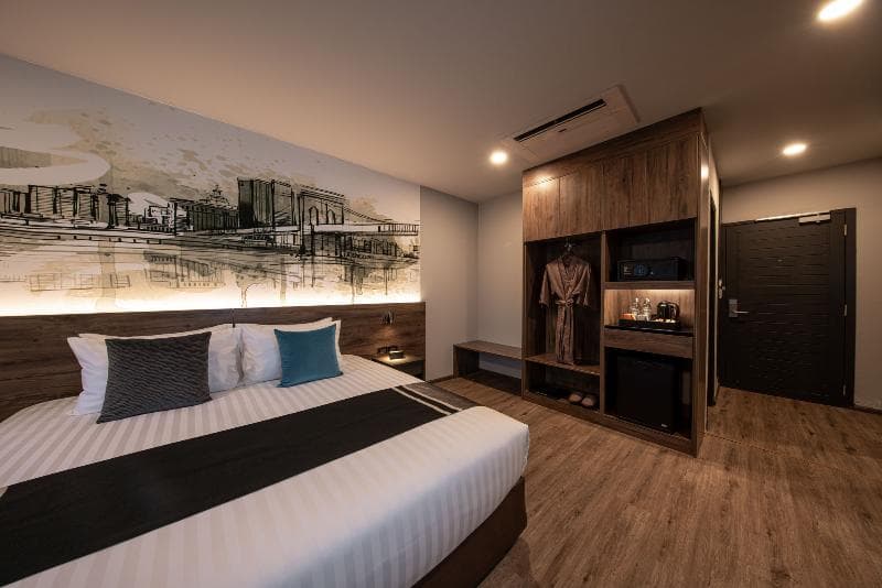 Manhattan Bangkok Hotel 4
