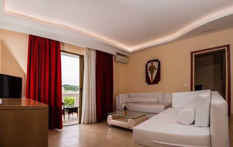 Castello Di Cavalieri Suites & Spa (Adults Only) 4