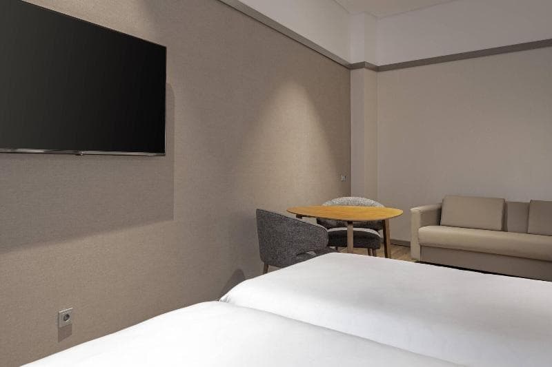 Ac Hotel Recoletos 5