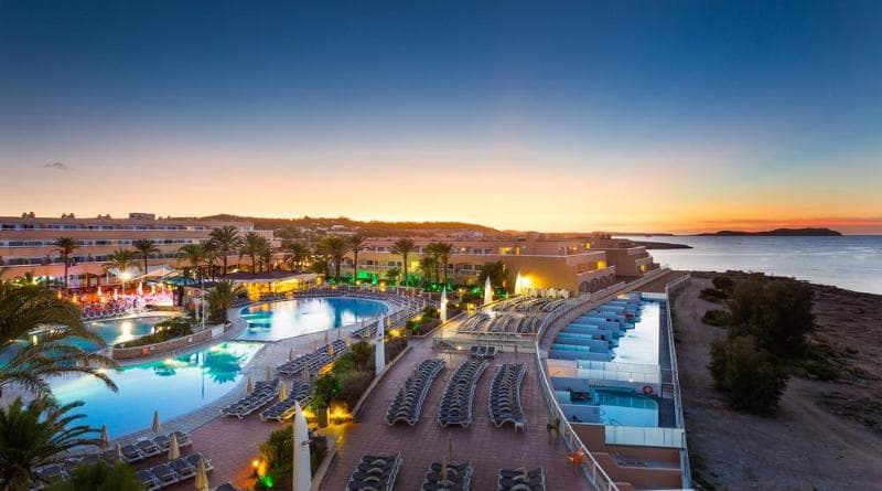 Sirenis Seaview Country Club photo 1