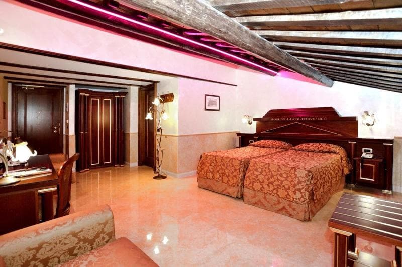 Hotel Pantheon 4