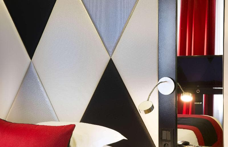 Hotel LEmpire Paris 4