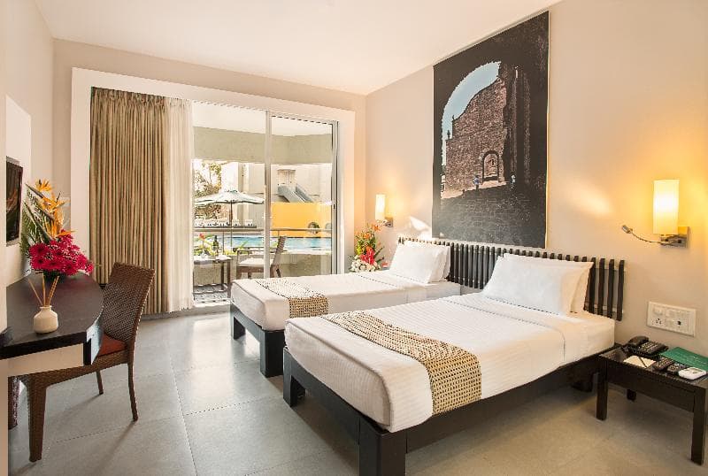 Whispering Palms Beach Resort 3