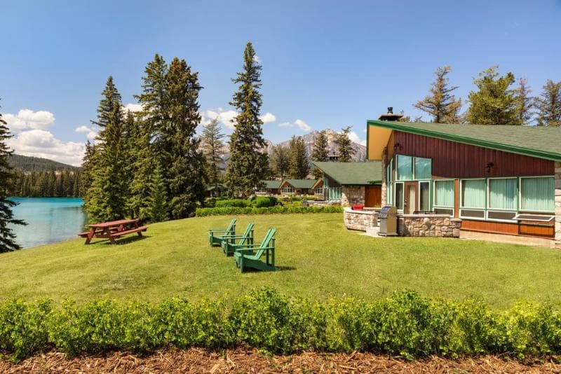 Fairmont Jasper Park Lodge 4