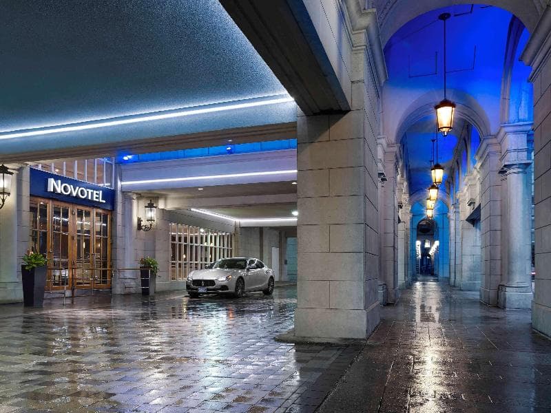 Novotel Toronto Centre 5