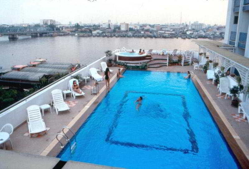 Riverside Bangkok Hotel 5