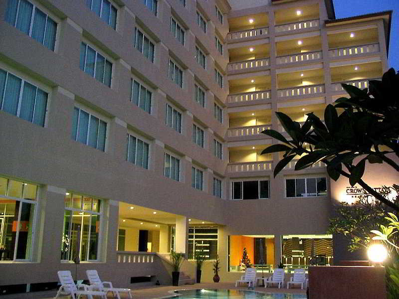 Crown Pattaya Beach photo 1