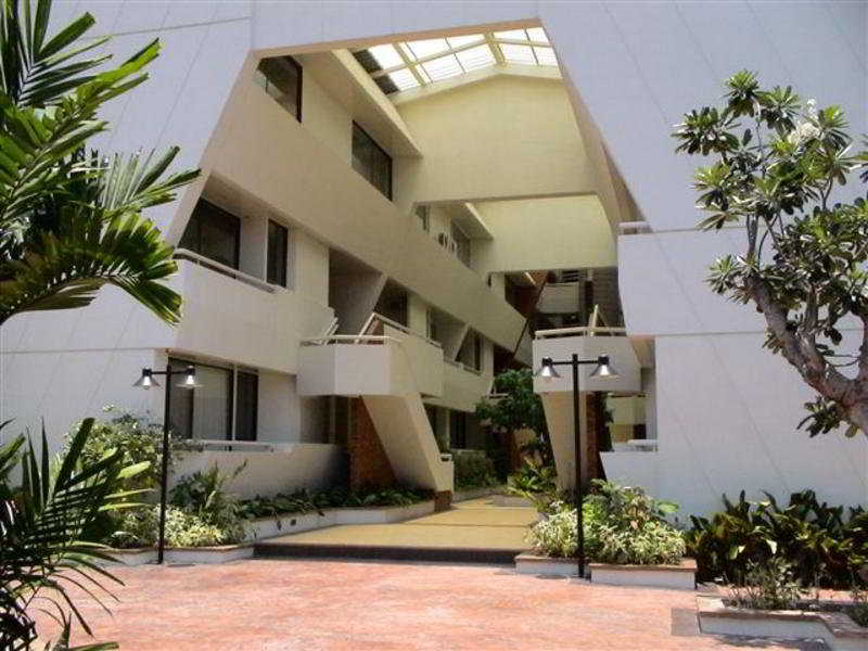 Jomtien Holiday main