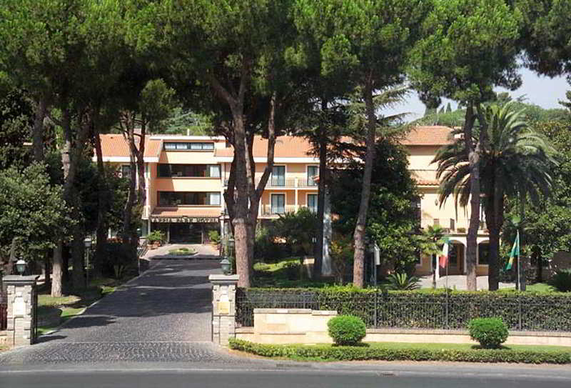 Appia Park Hotel photo 1