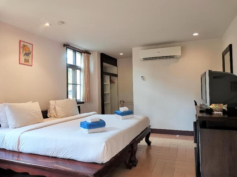 Holiday Villa main