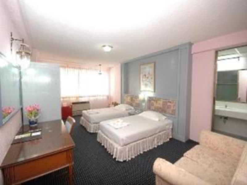 Lopburi Inn 4