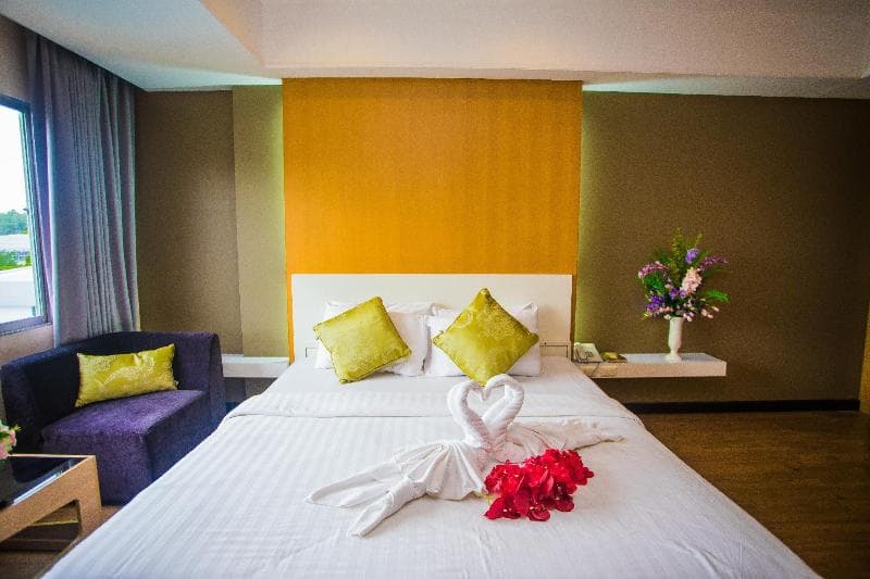 New Travel Lodge Hotel main