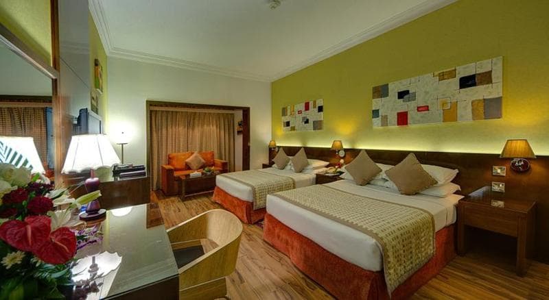 Ascot Hotel 2