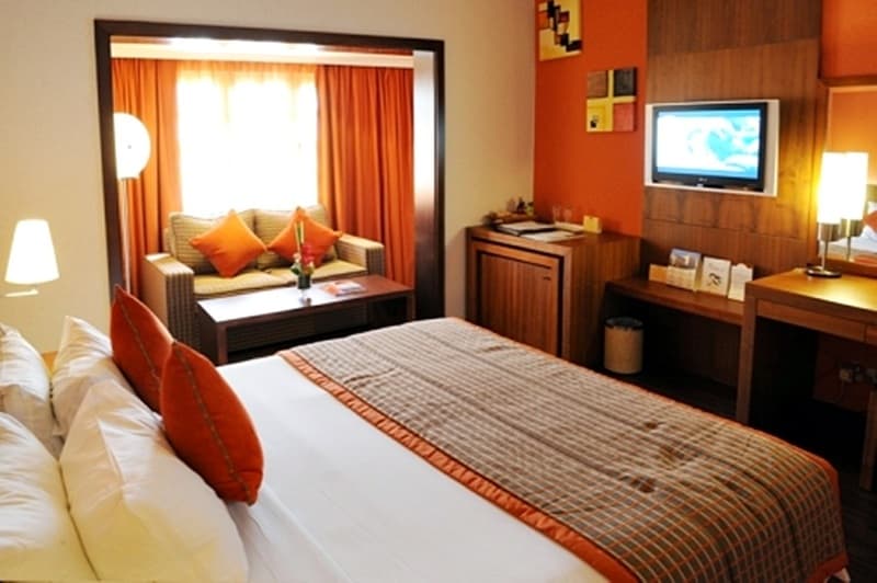 Ascot Hotel 3