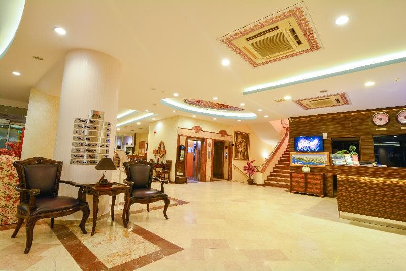 Pine House Hotel 5