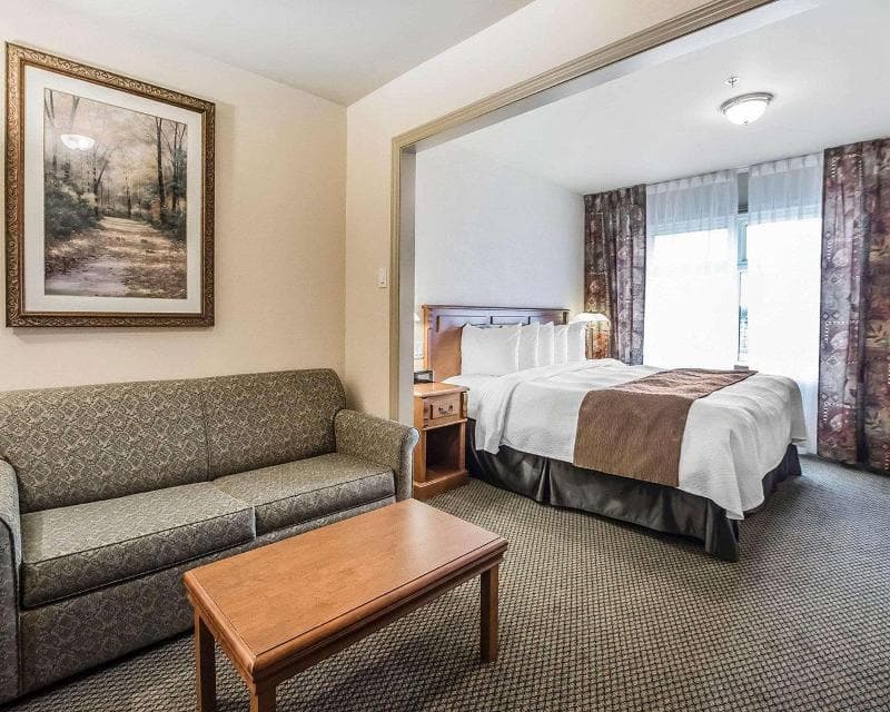 Quality Suites Drummonville 2