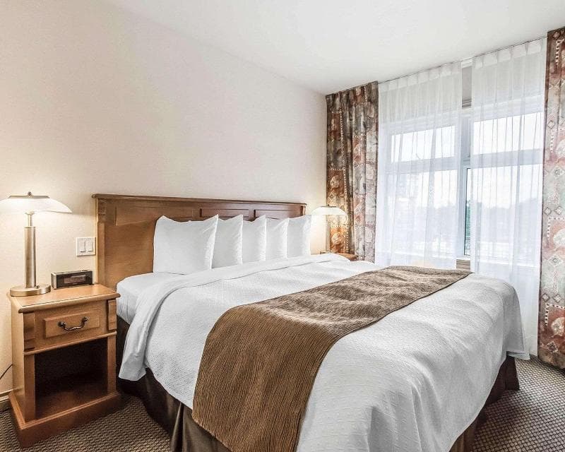 Quality Suites Drummonville 4