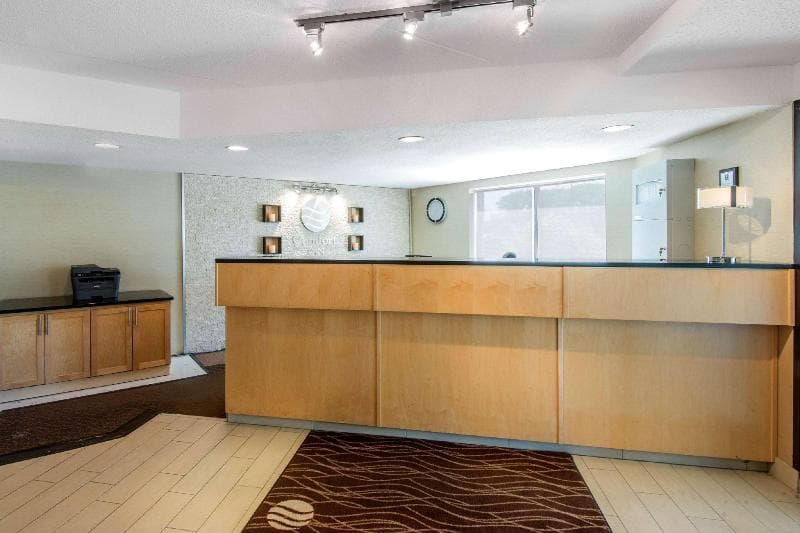 Comfort Inn Airport North Bay 5