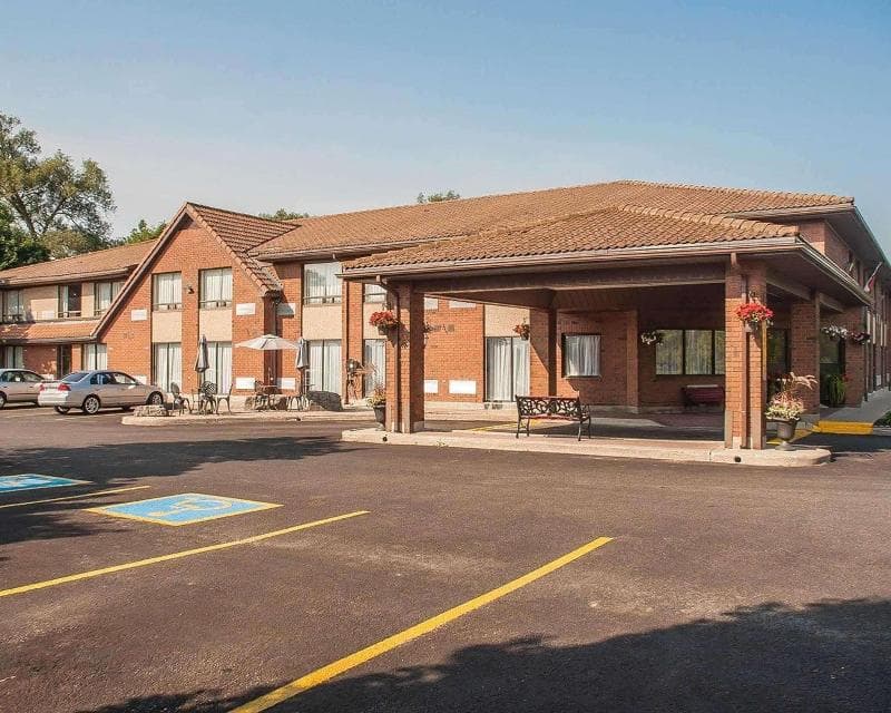 Comfort Inn 4