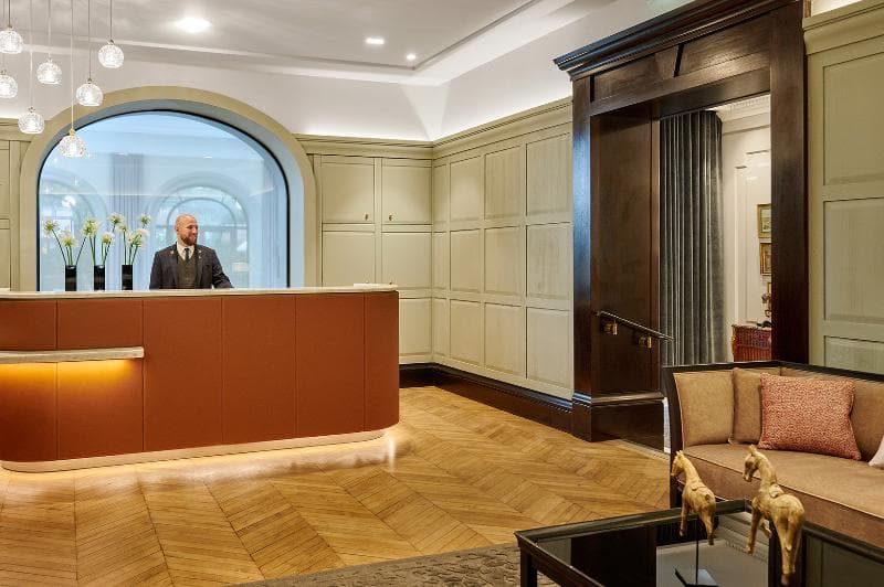 Hôtel Lancaster 5