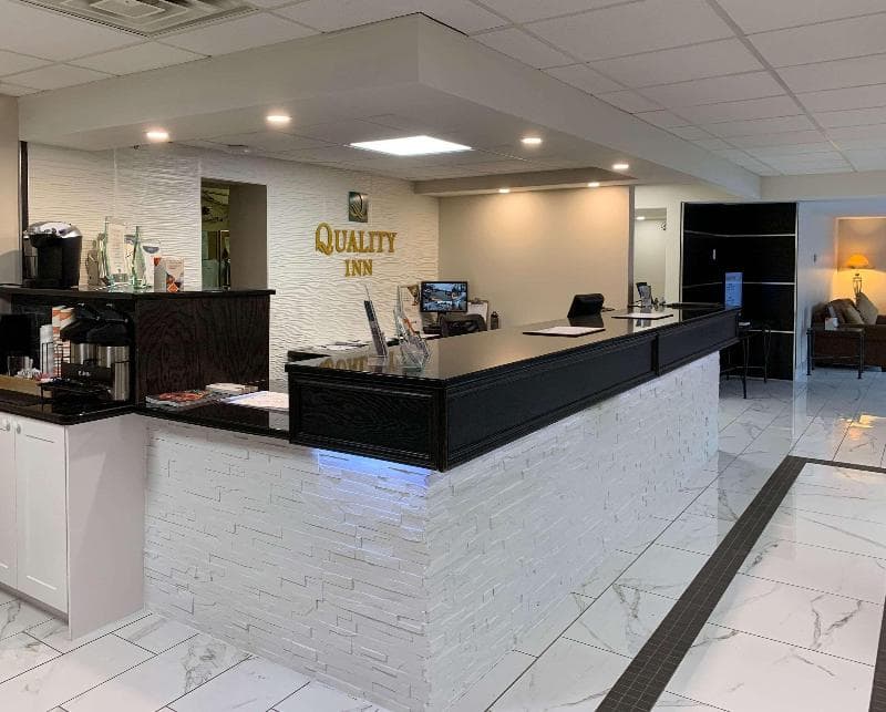 Quality Inn & Conference Center Downtown 5