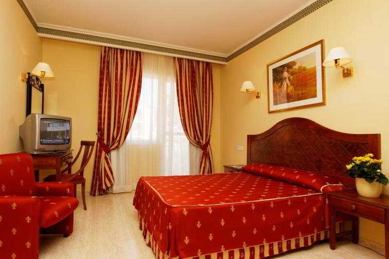 Bq Bulevar Peguera Hotel - Adults Only 5